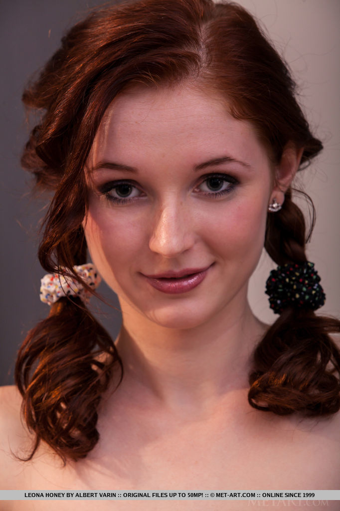 MetArt's Redhead Beauty Leona Honey